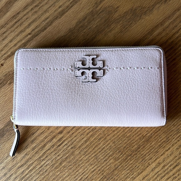 Tory Burch McGraw wallet - Picture 1 of 3